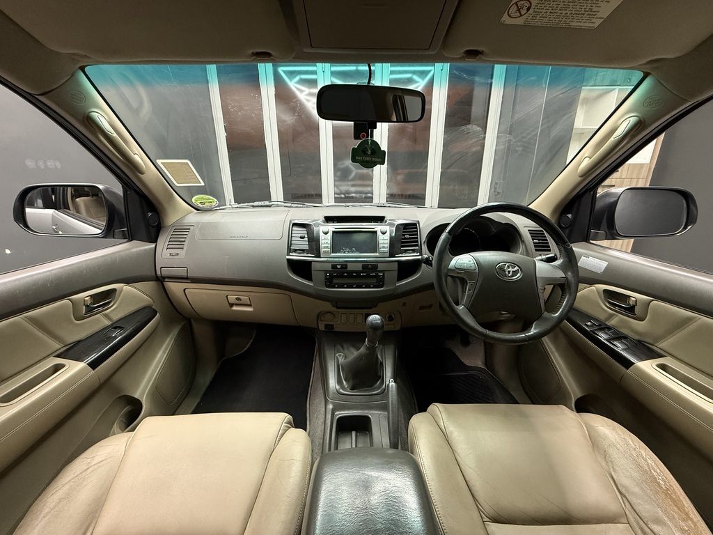 TOYOTA FORTUNER FORTUNER 3.0D-4D R/B - 12