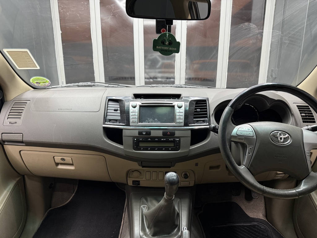 TOYOTA FORTUNER FORTUNER 3.0D-4D R/B - 13