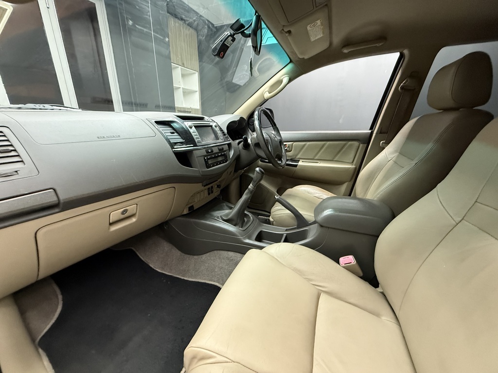 TOYOTA FORTUNER FORTUNER 3.0D-4D R/B - 9