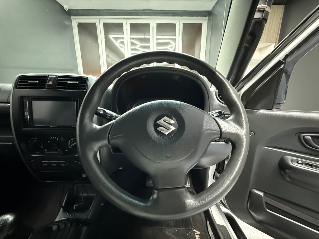 SUZUKI JIMNY JIMNY 1.3 - 10