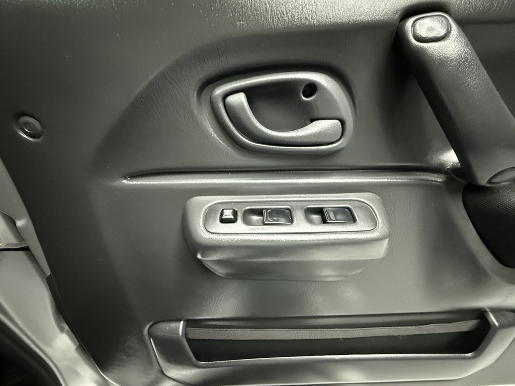 SUZUKI JIMNY JIMNY 1.3 - 11