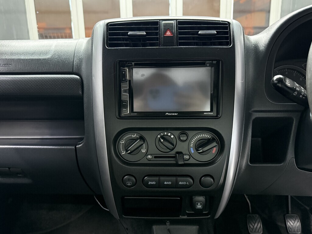 SUZUKI JIMNY JIMNY 1.3 - 12