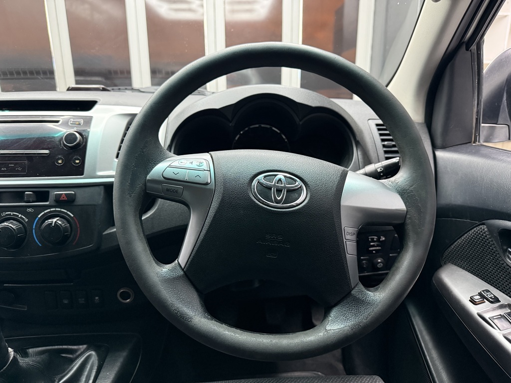 TOYOTA FORTUNER FORTUNER 2.5D-4D RB - 10
