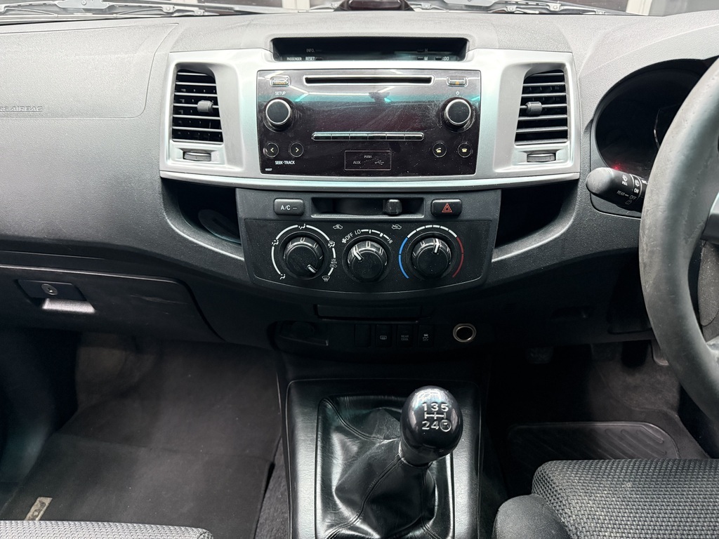TOYOTA FORTUNER FORTUNER 2.5D-4D RB - 11