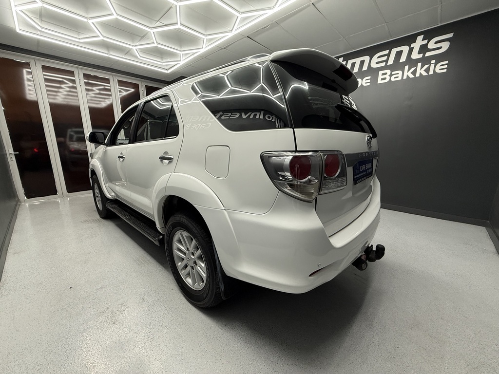TOYOTA FORTUNER FORTUNER 2.5D-4D RB - 5