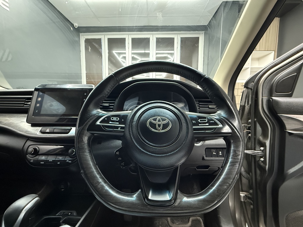 TOYOTA RUMION RUMION 1.5 TX A/T - 12