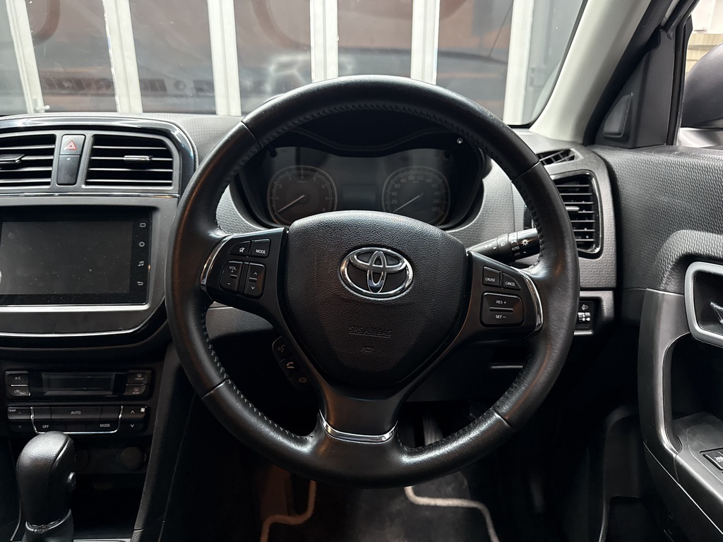 TOYOTA URBAN CRUISER URBAN CRUISER 1.5XR A/T - 13
