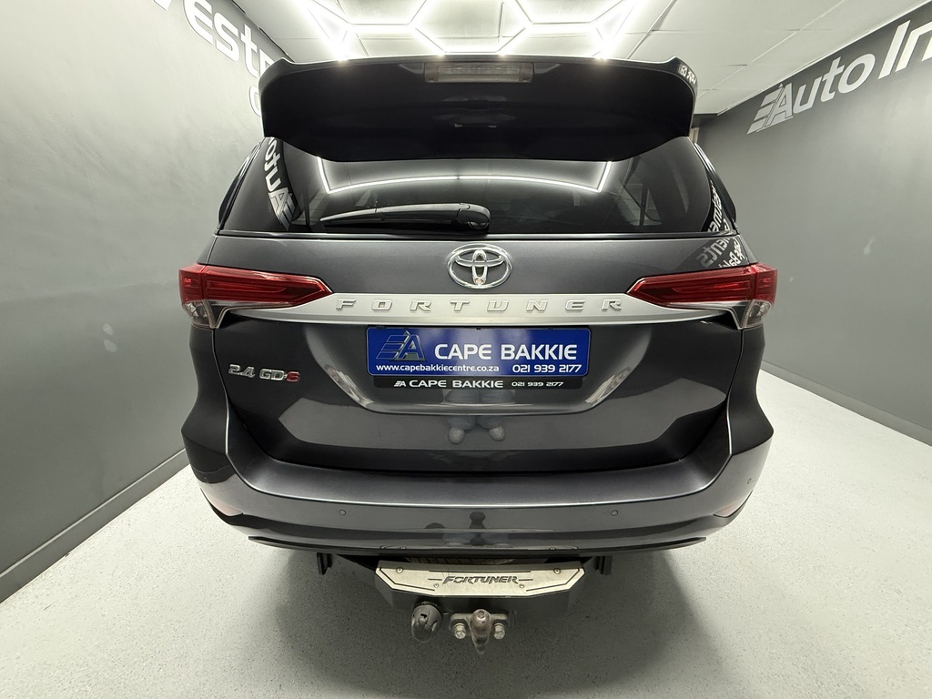TOYOTA FORTUNER FORTUNER 2.4GD-6 R/B A/T - 4