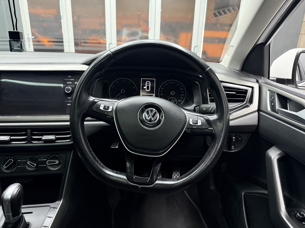 VOLKSWAGEN POLO POLO 1.0 TSI COMFORTLINE DSG - 12