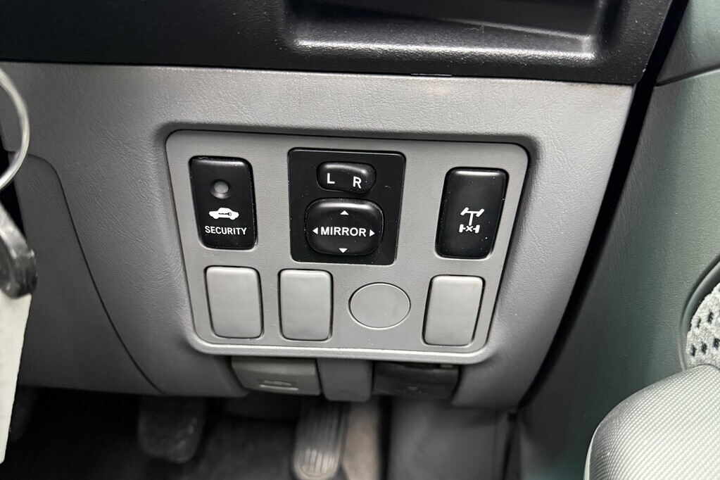 TOYOTA HILUX HILUX 3.0D-4D RAIDER P/U D/C - 13
