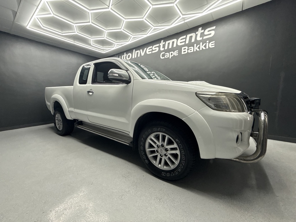TOYOTA HILUX HILUX 3.0D-4D RAIDER XTRA CAB P/U S/C - 8