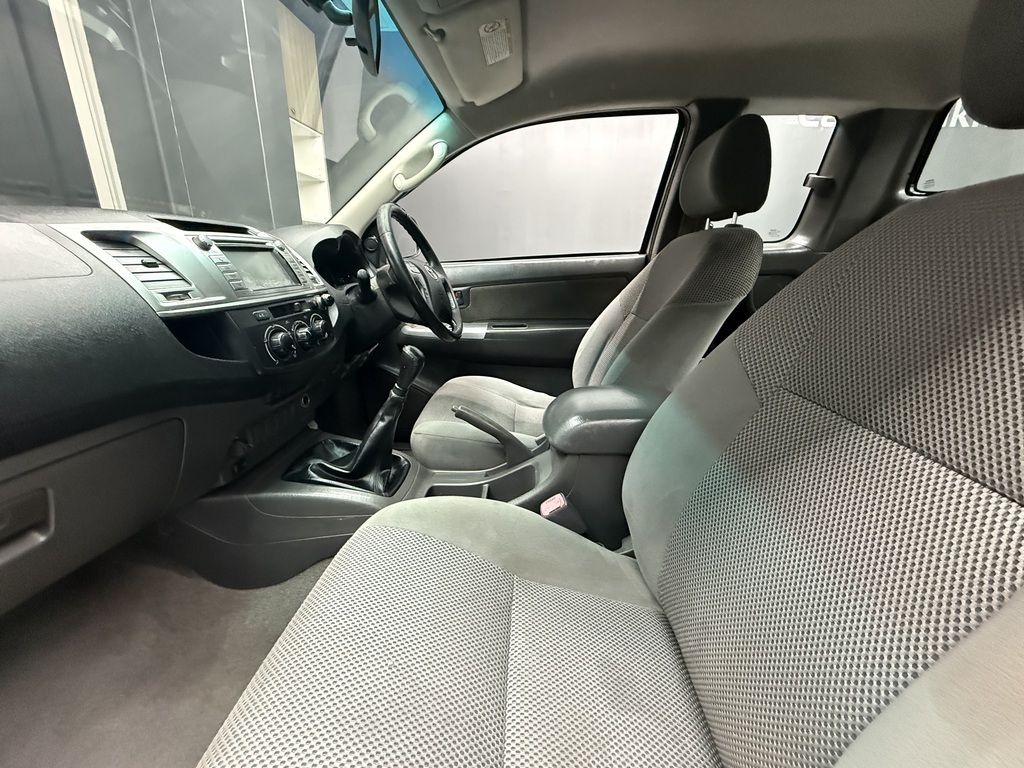 TOYOTA HILUX HILUX 3.0D-4D RAIDER XTRA CAB P/U S/C - 9
