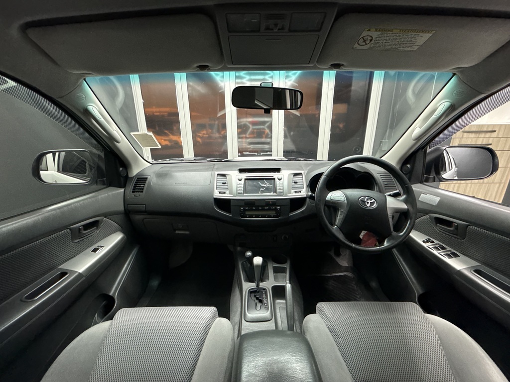 TOYOTA HILUX HILUX 3.0 D-4D RAIDER 4X4 A/T P/U D/C - 11