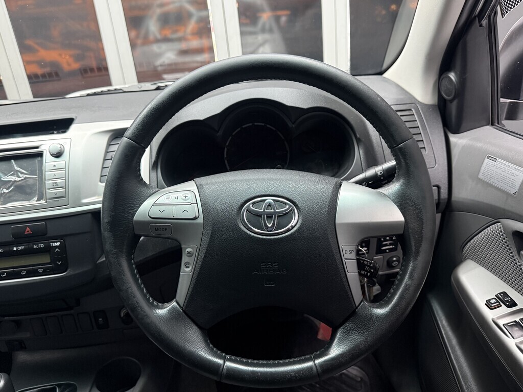 TOYOTA HILUX HILUX 3.0 D-4D RAIDER 4X4 A/T P/U D/C - 12