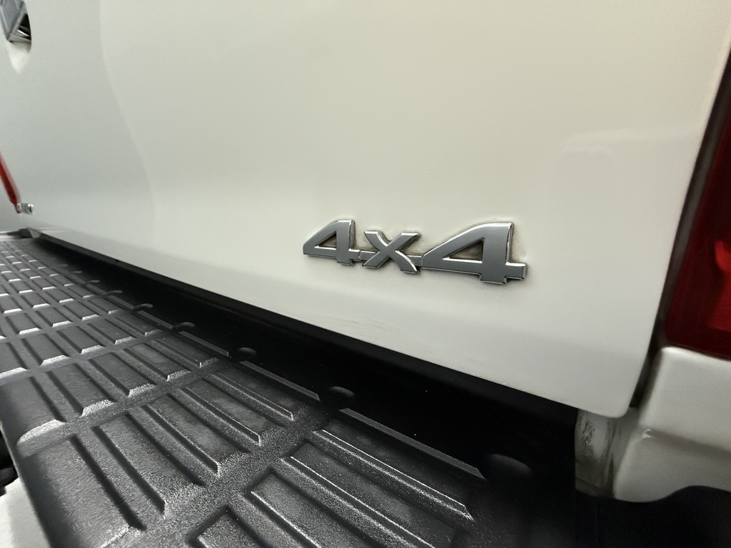 TOYOTA HILUX HILUX 3.0 D-4D RAIDER 4X4 A/T P/U D/C - 19