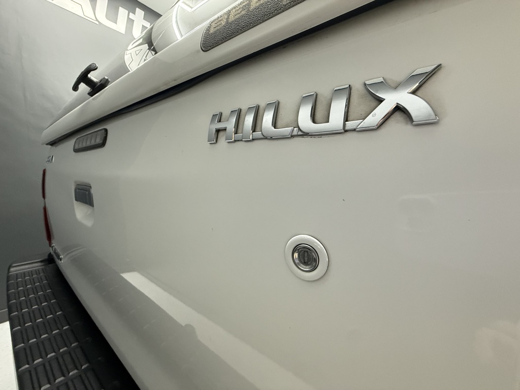 TOYOTA HILUX HILUX 3.0 D-4D RAIDER 4X4 A/T P/U D/C - 20