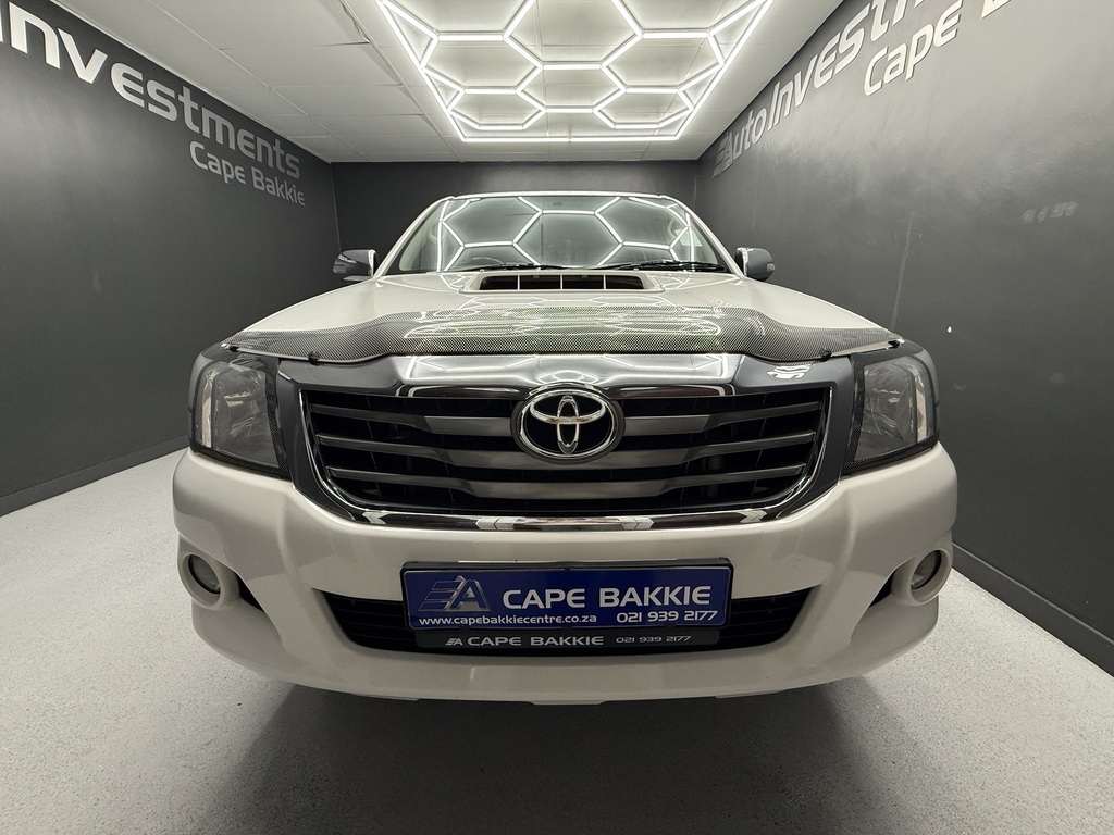TOYOTA HILUX HILUX 3.0 D-4D RAIDER 4X4 A/T P/U D/C - 7