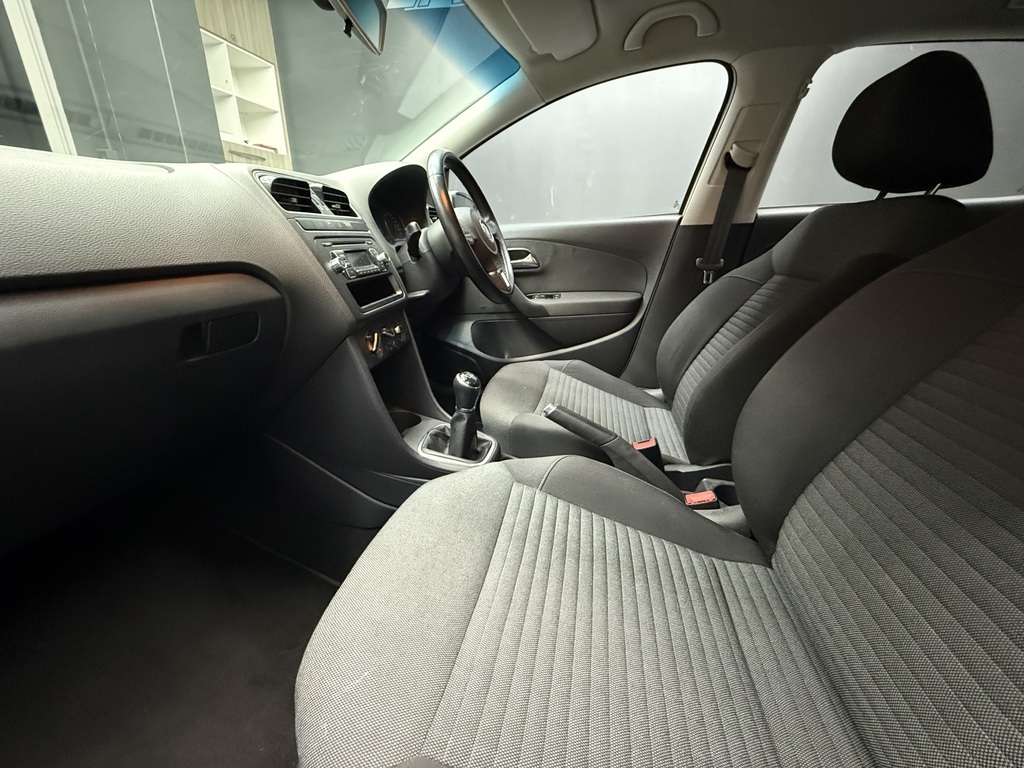 VOLKSWAGEN POLO POLO 1.4 COMFORTLINE 5DR - 10