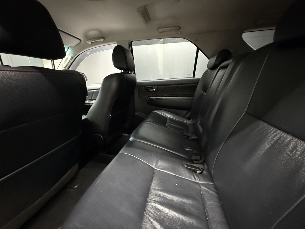 TOYOTA FORTUNER FORTUNER 3.0D-4D R/B A/T - 10