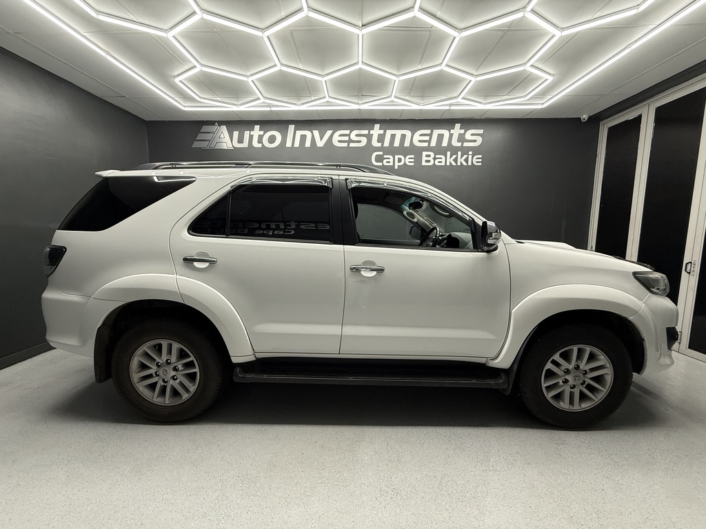 TOYOTA FORTUNER FORTUNER 3.0D-4D R/B A/T - 2