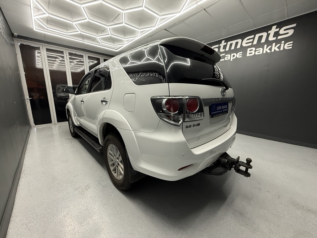 TOYOTA FORTUNER FORTUNER 3.0D-4D R/B A/T - 5