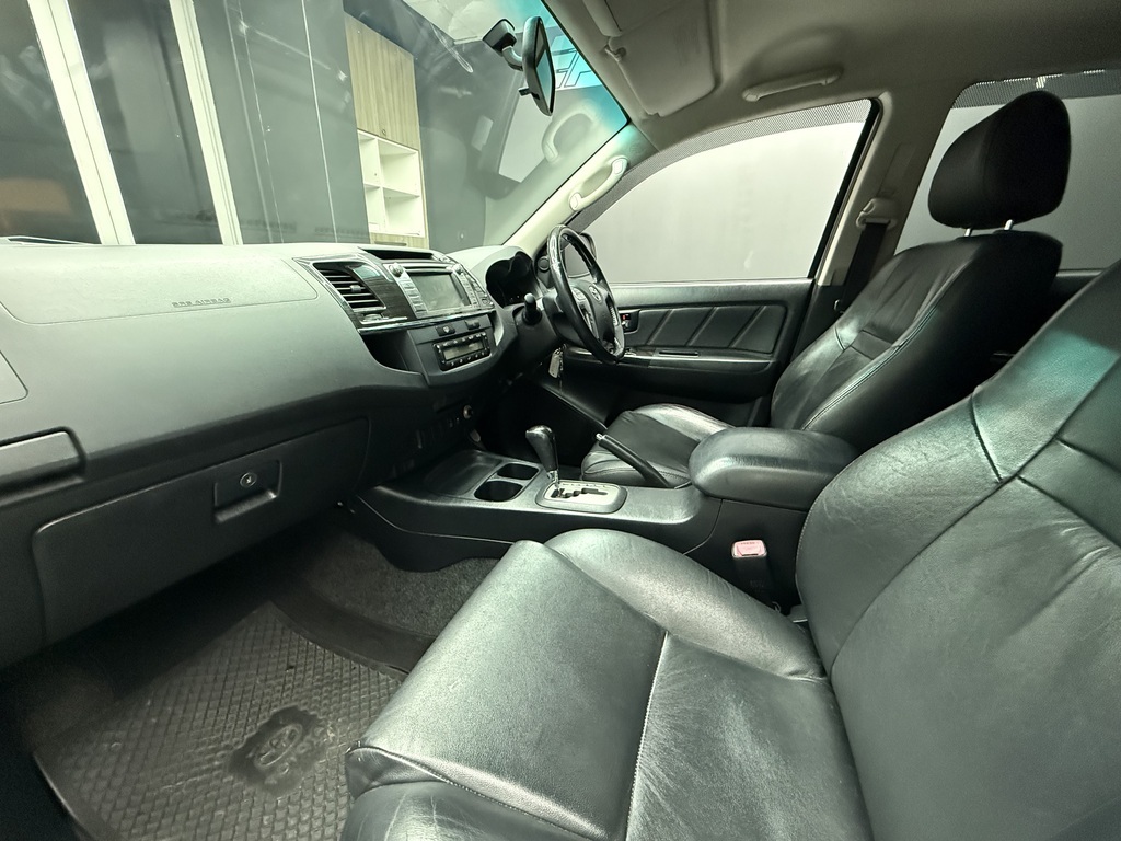 TOYOTA FORTUNER FORTUNER 3.0D-4D R/B A/T - 9