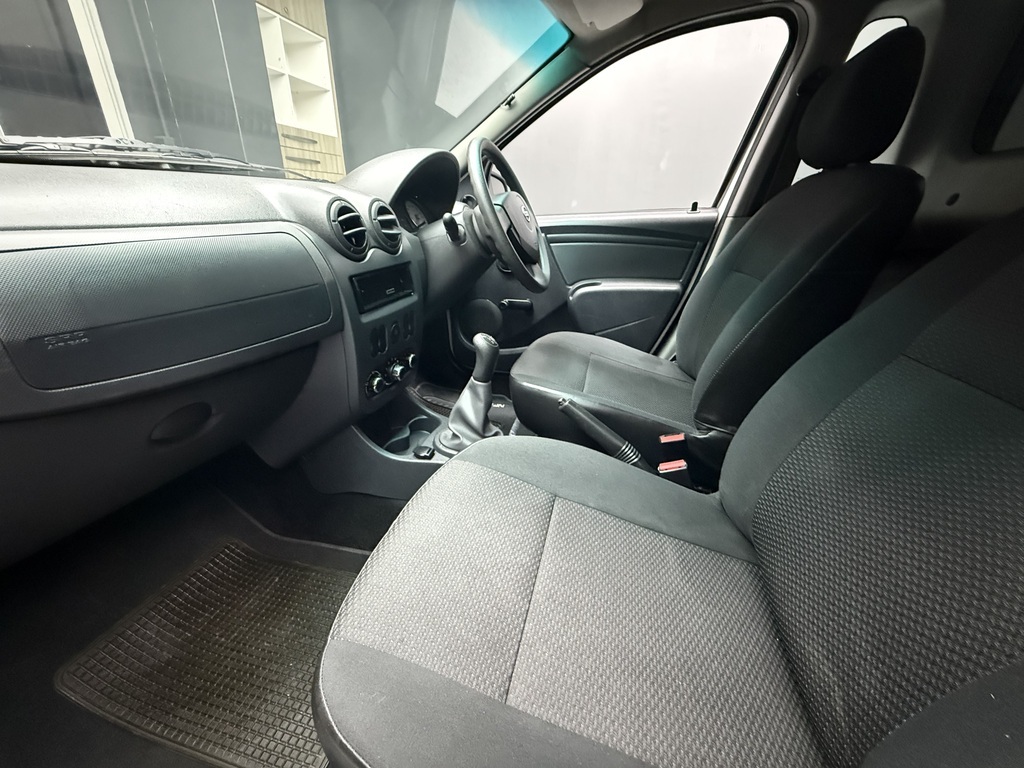 NISSAN NP200 NP200 1.6  A/C SAFETY PACK P/U S/C - 9