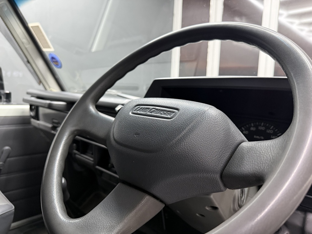 TOYOTA LAND CRUISER LAND CRUISER 4.5 PETROL P/U S/C - 9