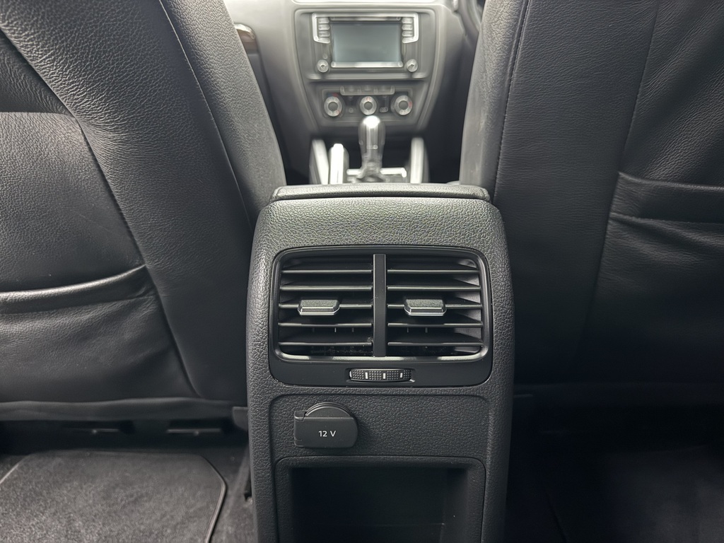 VOLKSWAGEN JETTA VI JETTA VI 1.4 TSi COMFORTLINE DSG - 14
