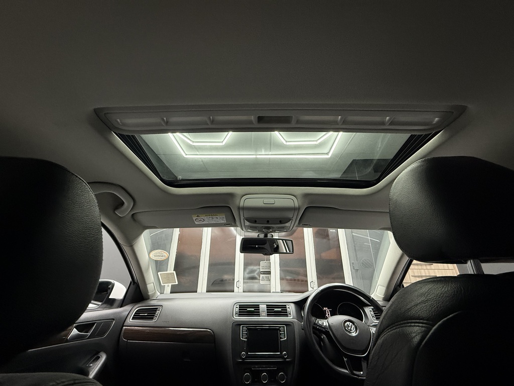 VOLKSWAGEN JETTA VI JETTA VI 1.4 TSi COMFORTLINE DSG - 16