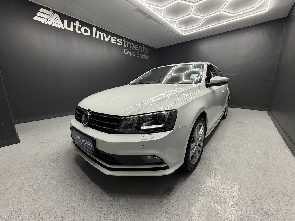 VOLKSWAGEN JETTA VI JETTA VI 1.4 TSi COMFORTLINE DSG - 6