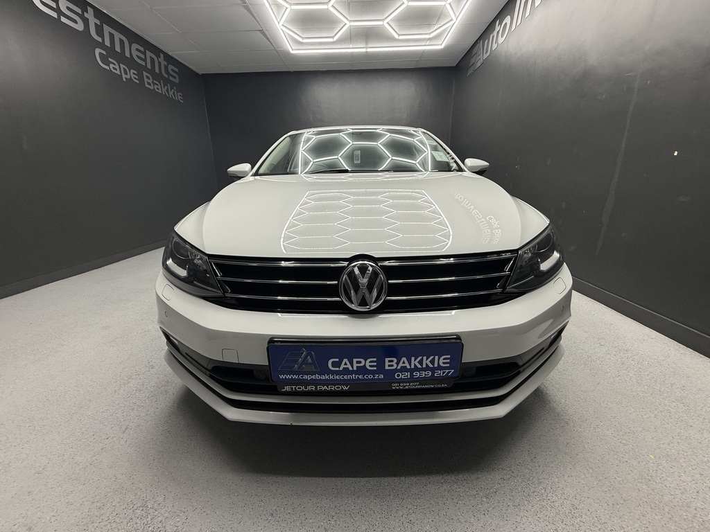 VOLKSWAGEN JETTA VI JETTA VI 1.4 TSi COMFORTLINE DSG - 7