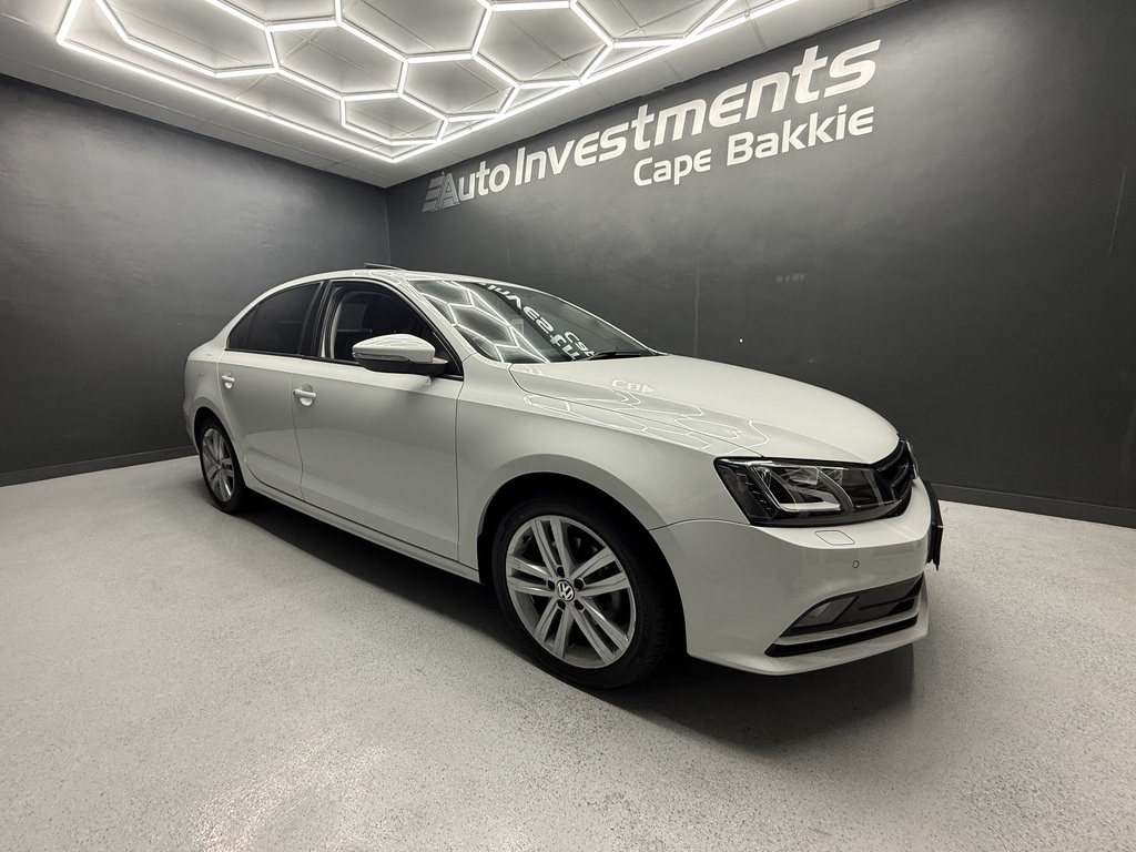 VOLKSWAGEN JETTA VI JETTA VI 1.4 TSi COMFORTLINE DSG - 8