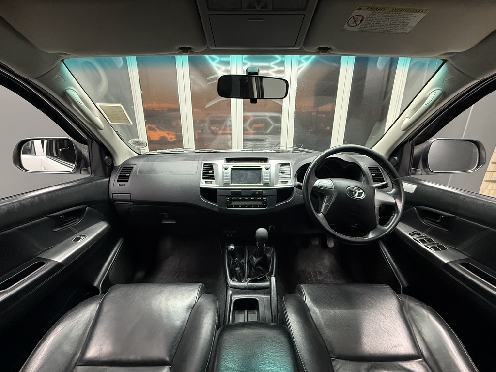 TOYOTA HILUX HILUX 3.0 D-4D LEGEND 45 4X4 P/U D/C - 10
