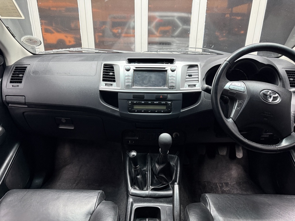 TOYOTA HILUX HILUX 3.0 D-4D LEGEND 45 4X4 P/U D/C - 11