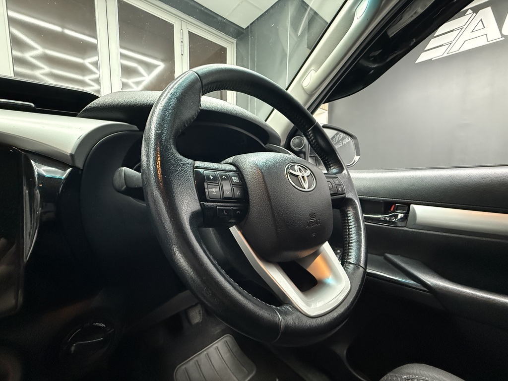TOYOTA HILUX HILUX 2.8 GD-6 RB RAIDER 4X4 A/T P/U E/CAB - 11
