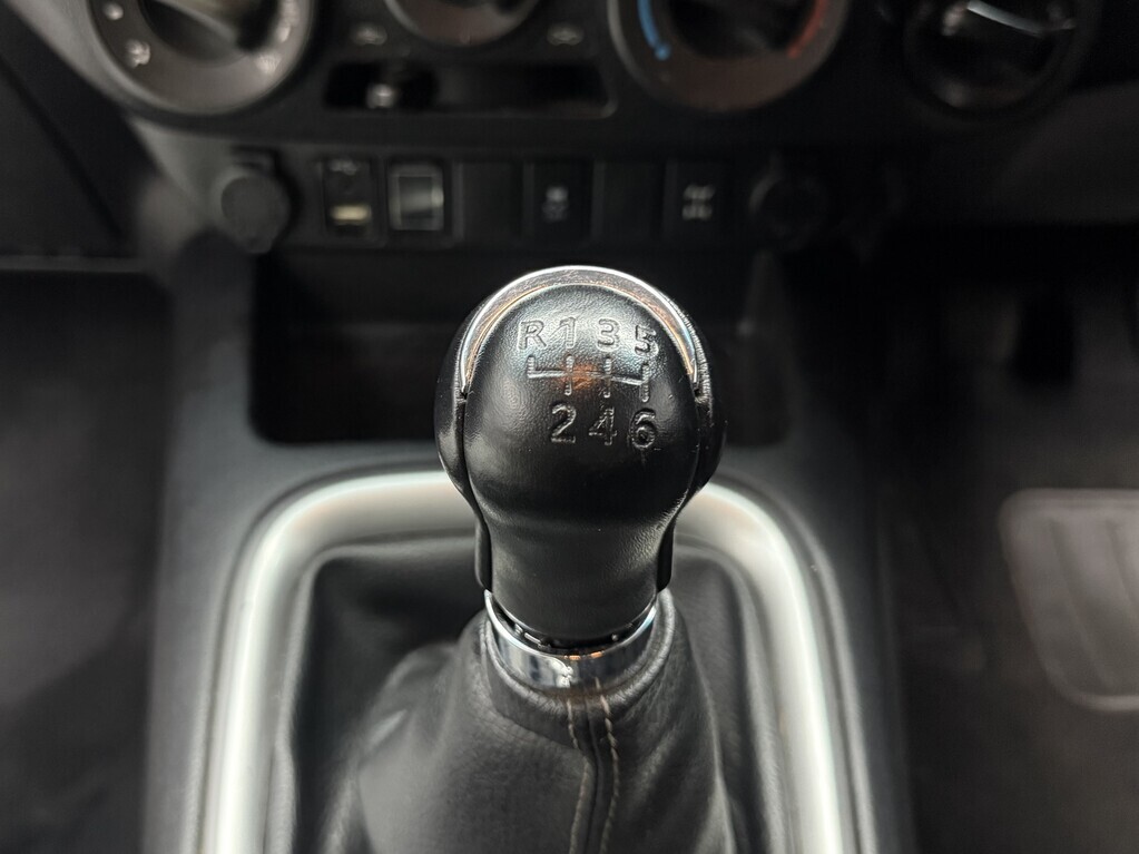 TOYOTA HILUX HILUX 2.8 GD-6 RB RAIDER 4X4 A/T P/U E/CAB - 12