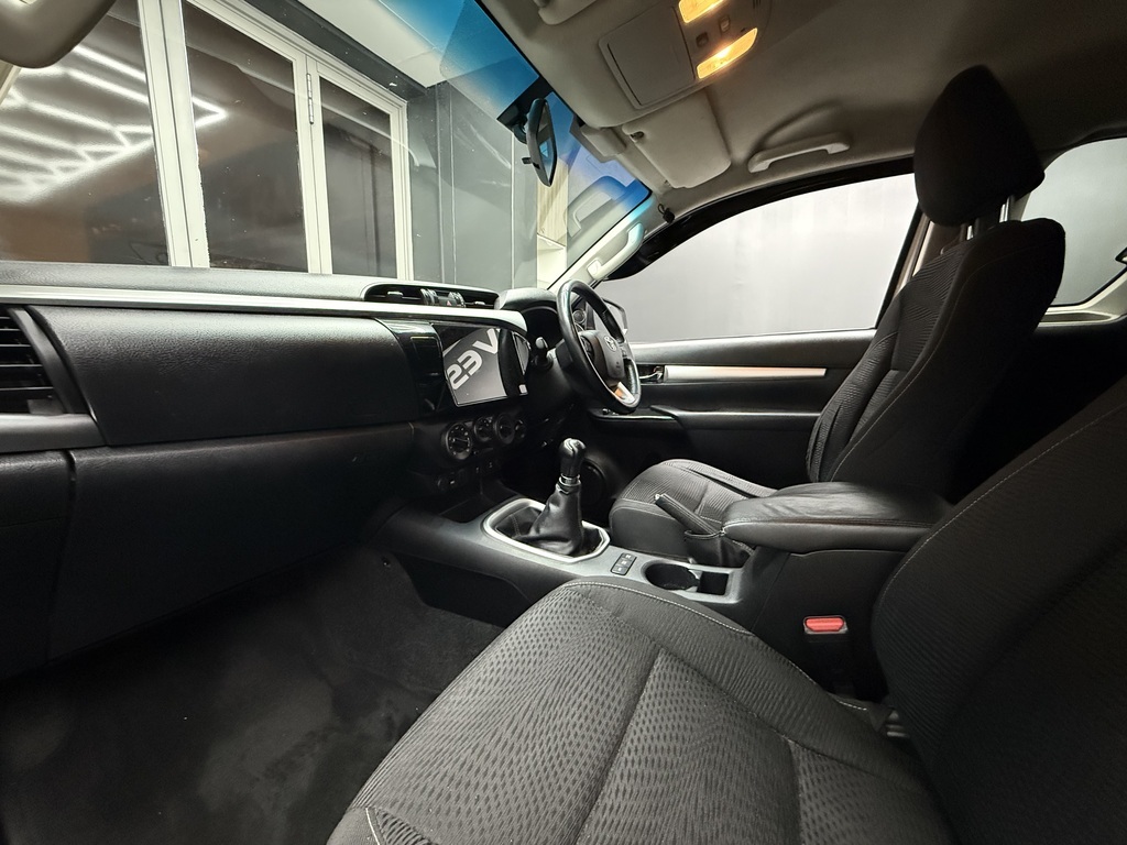 TOYOTA HILUX HILUX 2.8 GD-6 RB RAIDER 4X4 A/T P/U E/CAB - 9