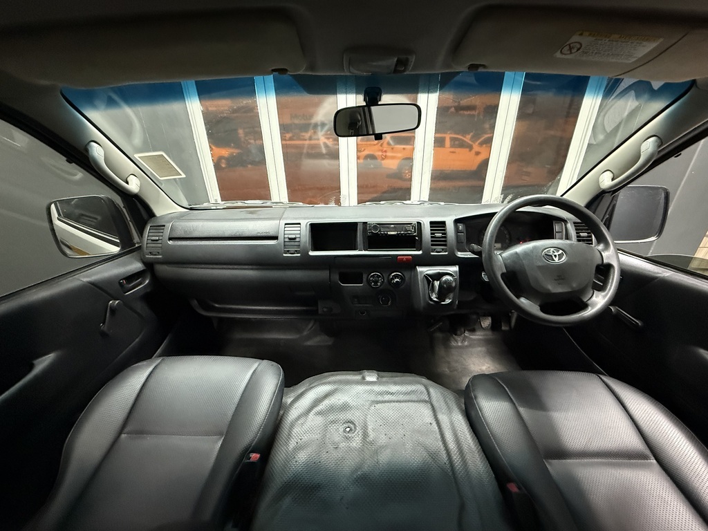 TOYOTA QUANTUM QUANTUM/HIACE 2.5 D-4D SESFIKILE 16s - 12