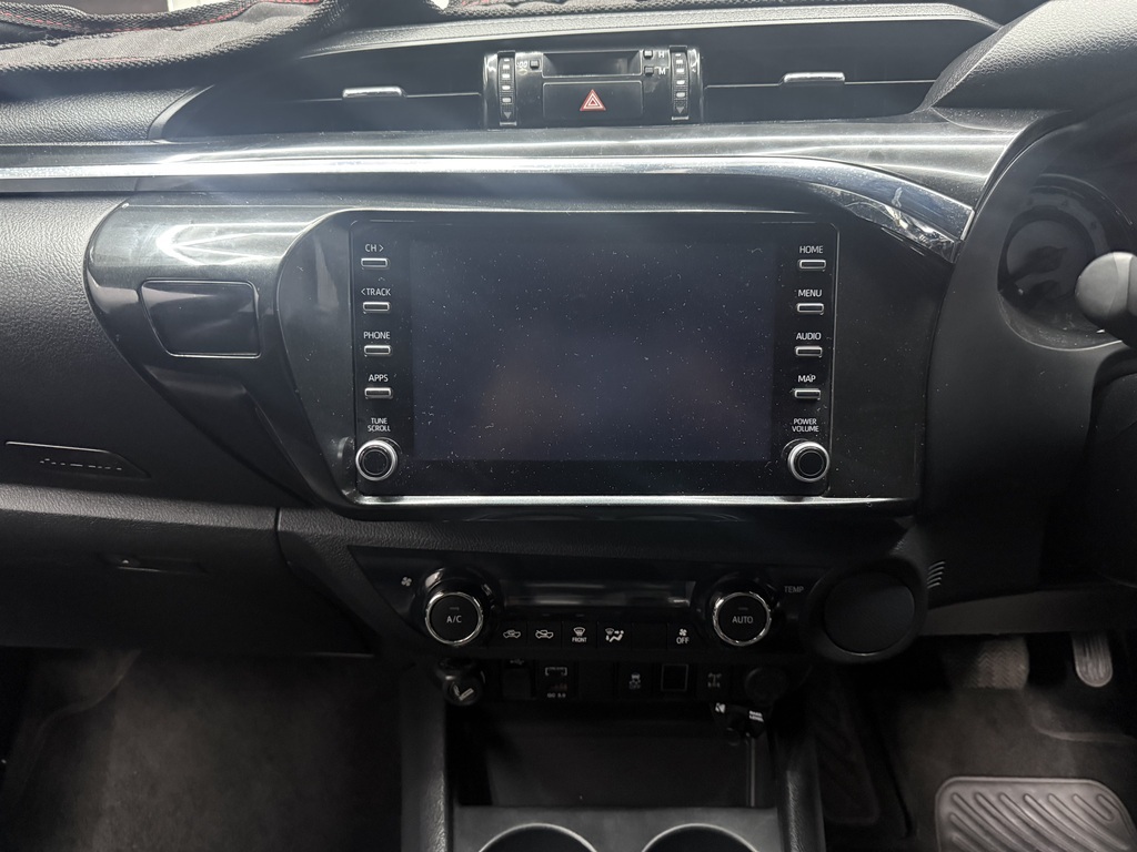 TOYOTA HILUX HILUX 2.8 GD-6 RB LEGEND A/T P/U D/C - 14