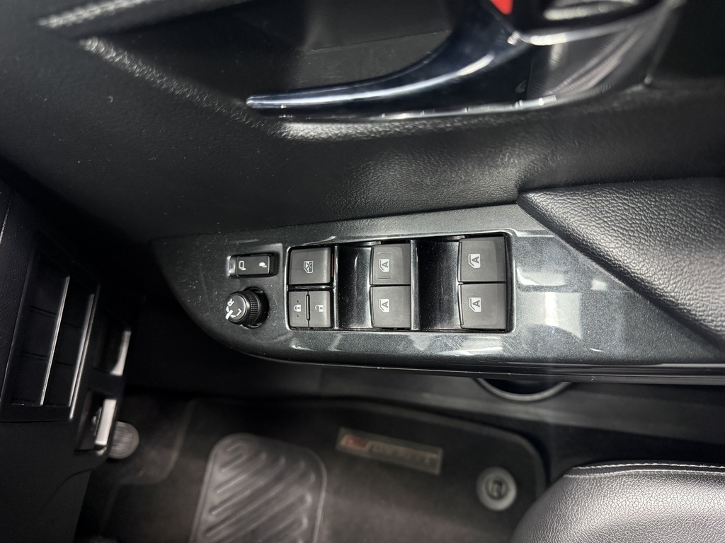TOYOTA HILUX HILUX 2.8 GD-6 RB LEGEND A/T P/U D/C - 17