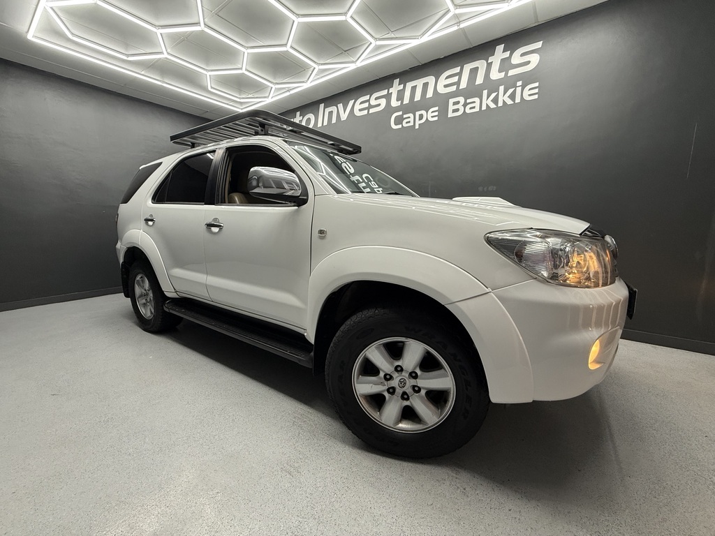 TOYOTA FORTUNER FORTUNER 3.0D-4D R/B A/T - 1