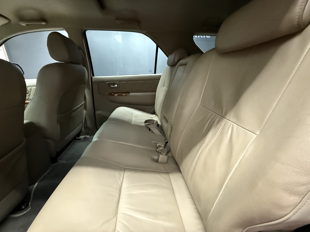 TOYOTA FORTUNER FORTUNER 3.0D-4D R/B A/T - 10