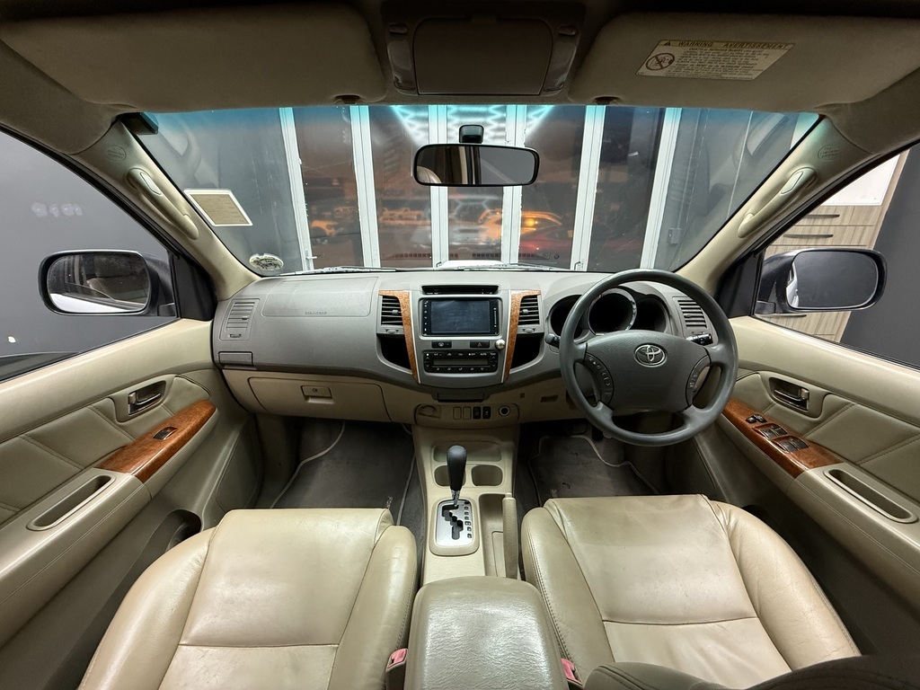 TOYOTA FORTUNER FORTUNER 3.0D-4D R/B A/T - 12