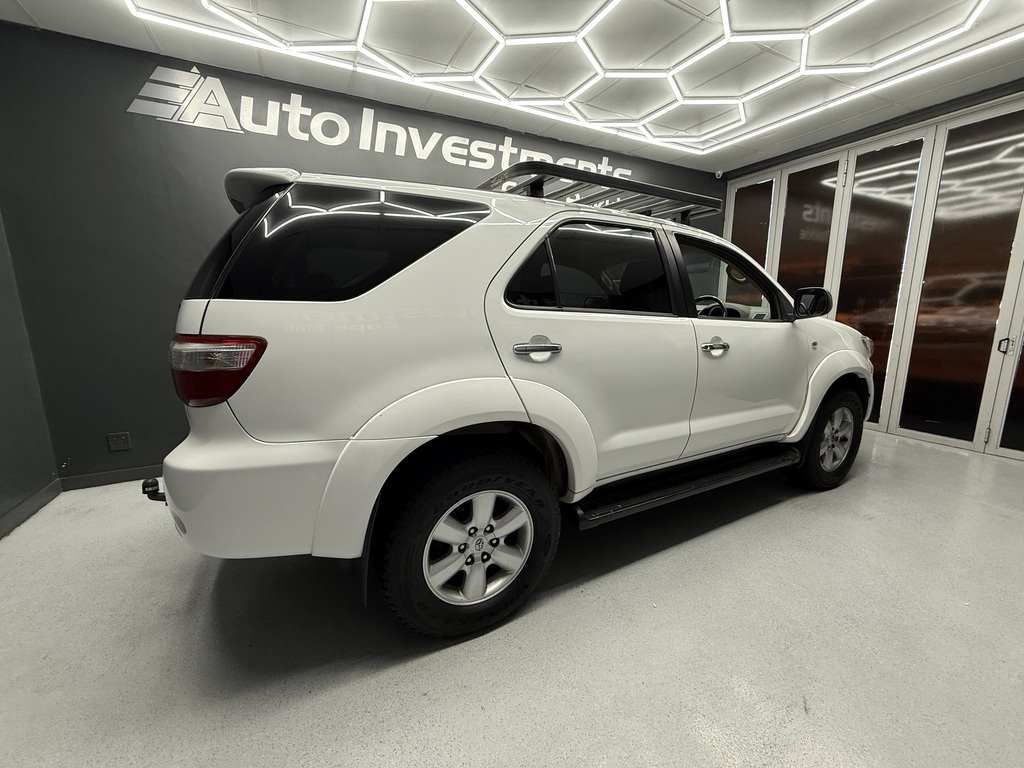 TOYOTA FORTUNER FORTUNER 3.0D-4D R/B A/T - 3