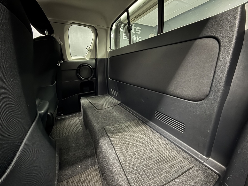 TOYOTA HILUX HILUX 2.4 GD-6 RB RAIDER A/T P/U E/CAB - 11