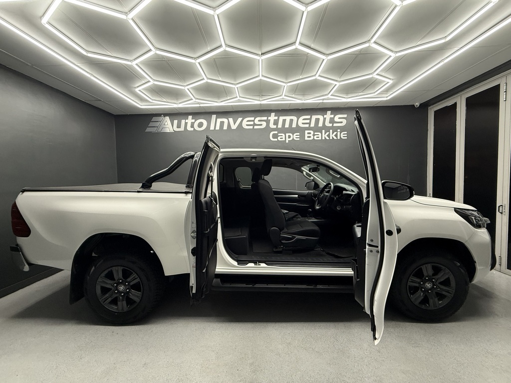 TOYOTA HILUX HILUX 2.4 GD-6 RB RAIDER A/T P/U E/CAB - 9