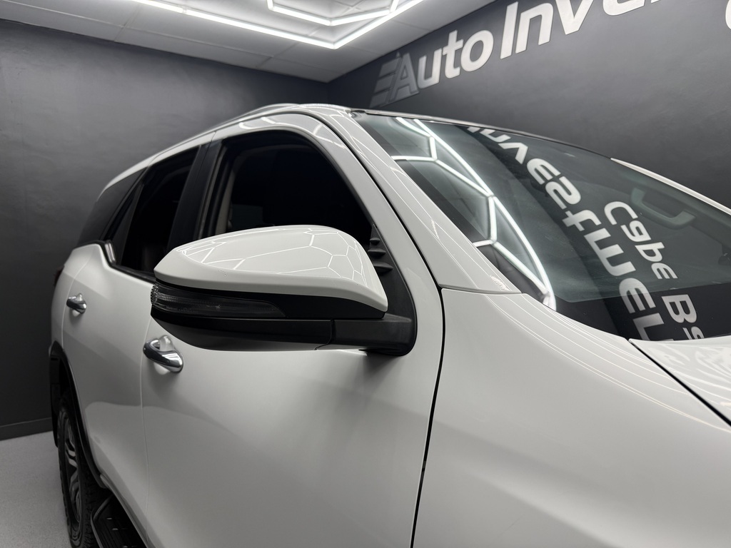 TOYOTA FORTUNER FORTUNER 2.4GD-6 R/B A/T - 17