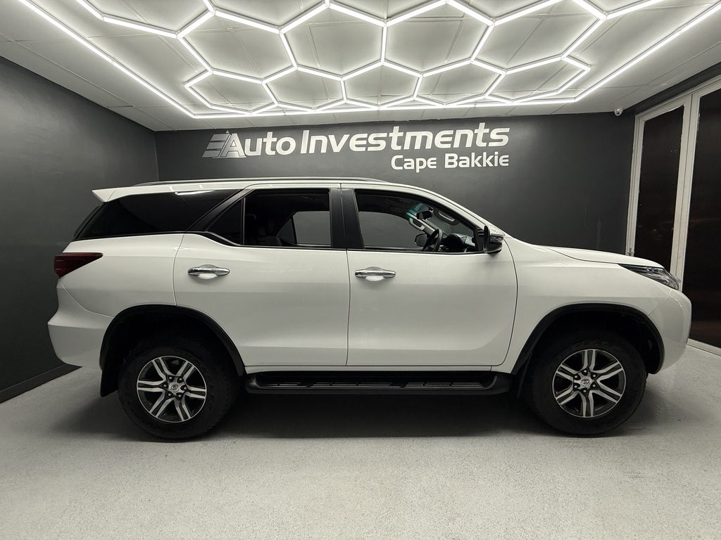TOYOTA FORTUNER FORTUNER 2.4GD-6 R/B A/T - 2