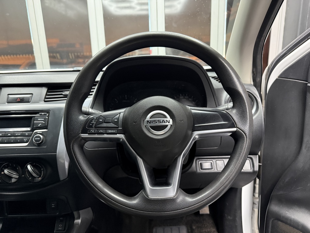 NISSAN NAVARA NAVARA 2.5DDTI SE S/C P/U - 10